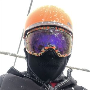 Meet your Posher, Logan